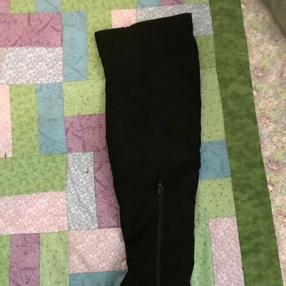 NIB Qupid Black Velvet Floral Embroidered Over-The-Knee High Heel Boots 5.5 - Picture 4 of 14